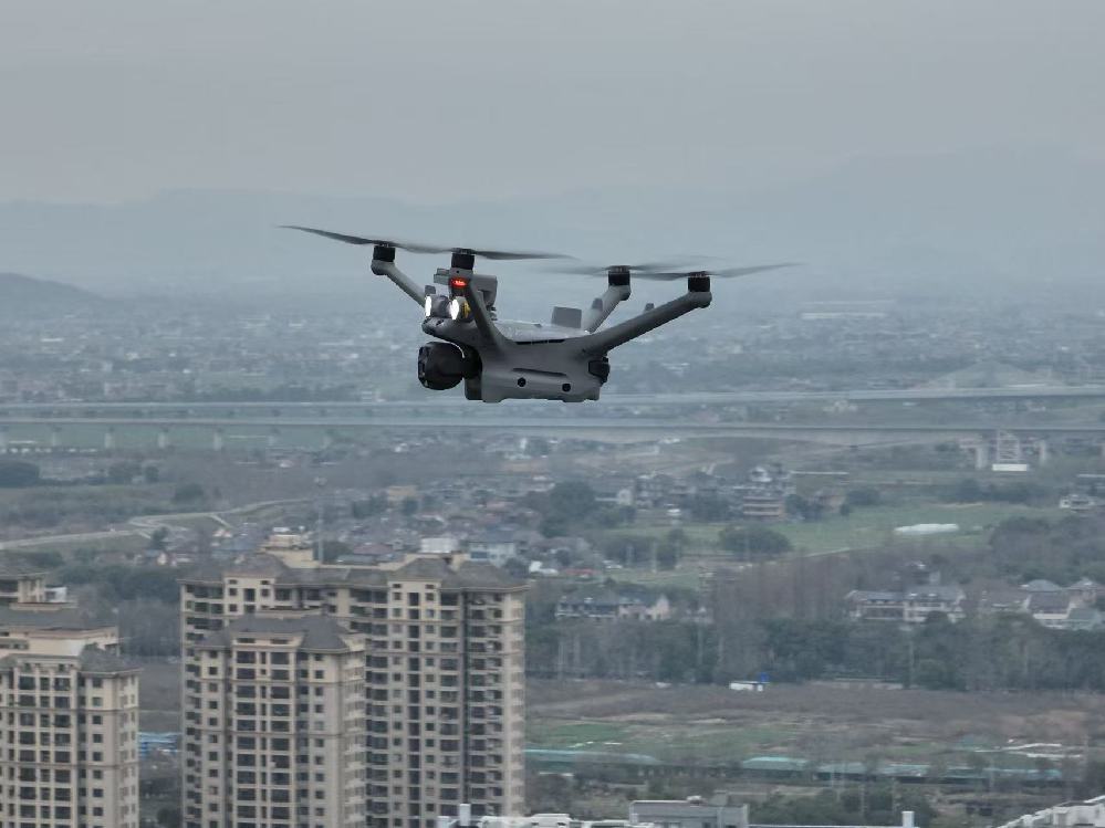 无人机移动车载机场正式亮相 余杭城管让城市“智”理更高效