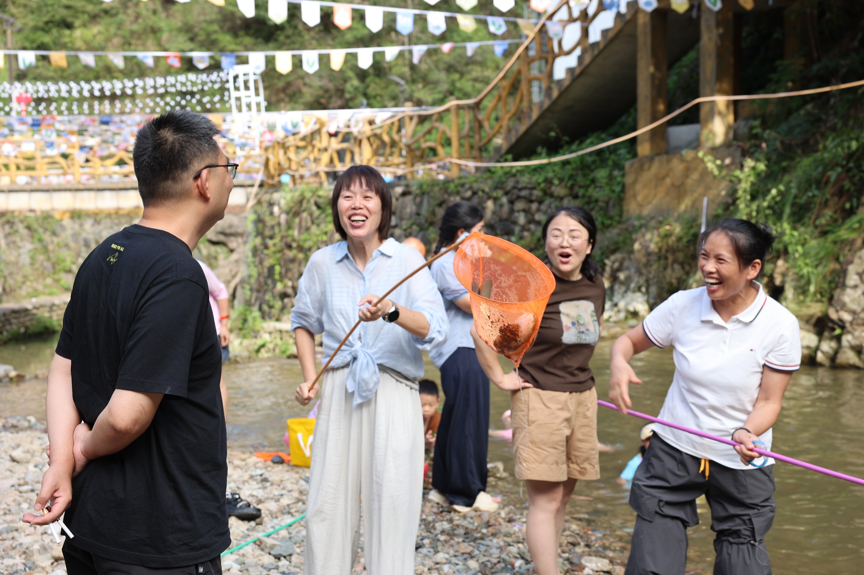 山水清凉引客来 乡村夜经济升温——开化九溪龙门茶啤嘉年华激活乡村夏夜经济 山水清凉引客来 乡村夜经济升温——开化九溪龙门茶啤嘉年华激活乡村夏夜经济