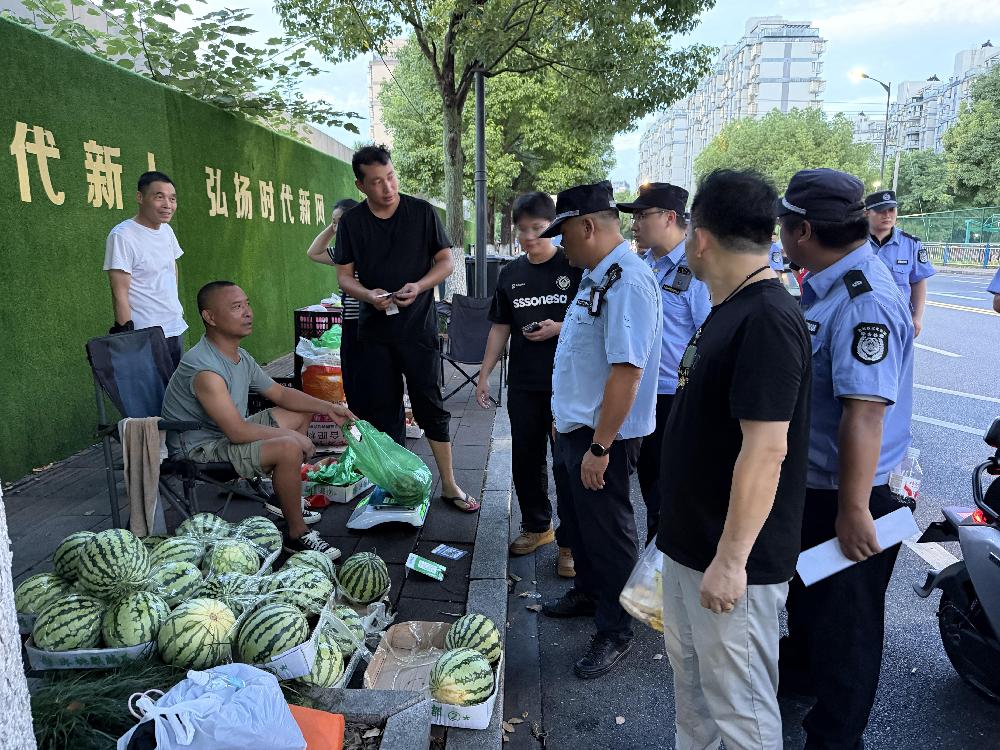 浙江余杭城管柔性治理显温度：一场跨越千里的助农接力