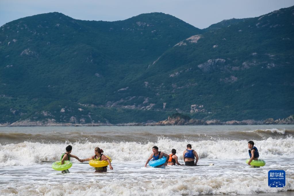 东海之滨开启暑期旅游旺季