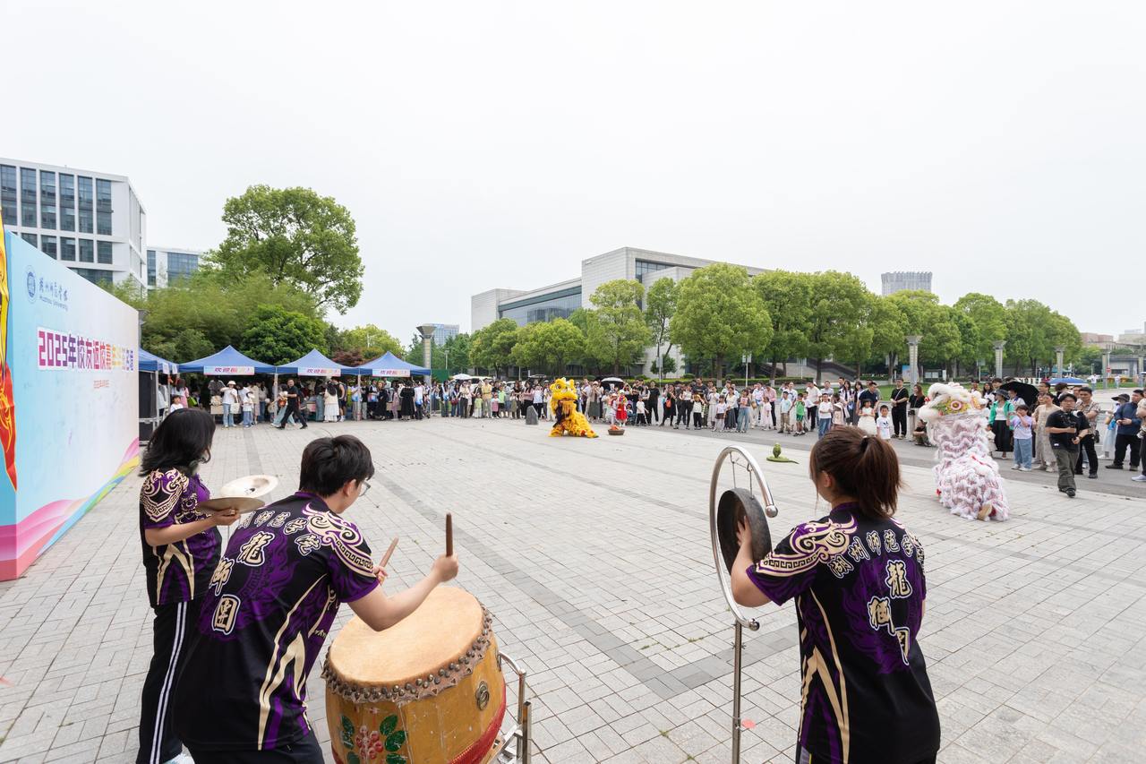连续13年传艺316名洋学生 “洋教头”大学校园舞狮出圈47个国家