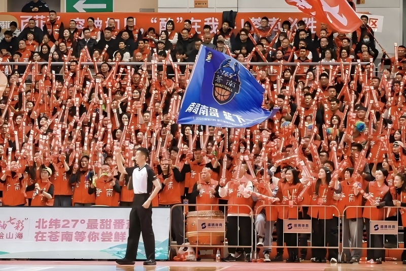 “浙BA”苍南主场。张步益摄