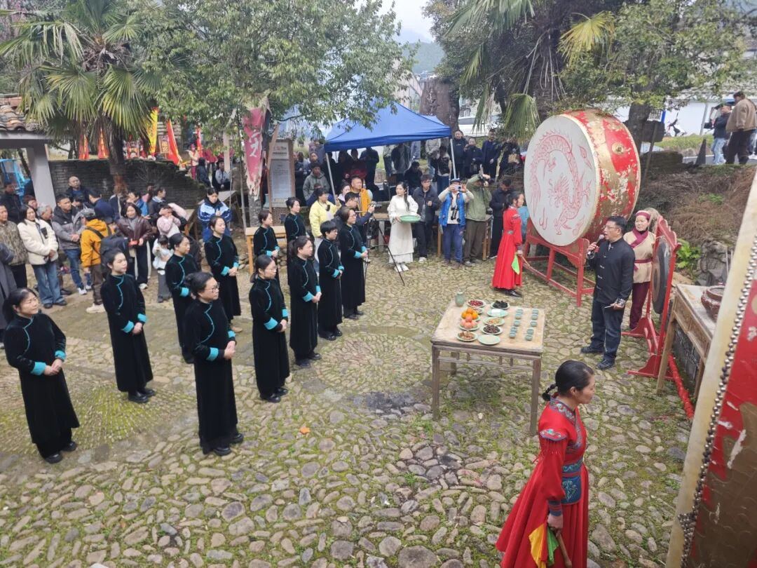 龙泉十二“宝”钗共烧一龙窑