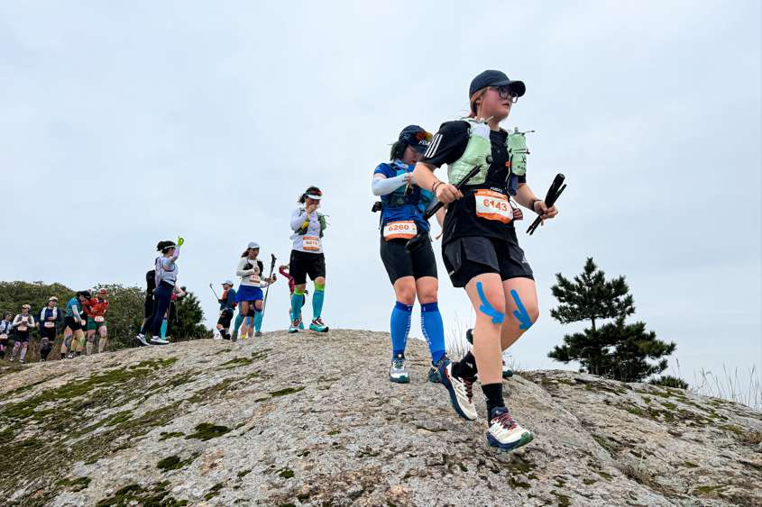 “一步一景、景随路变”,浙江温岭黄金海岸跑山赛激情开跑 “一步一景、景随路变”,浙江温岭黄金海岸跑山赛激情开跑
