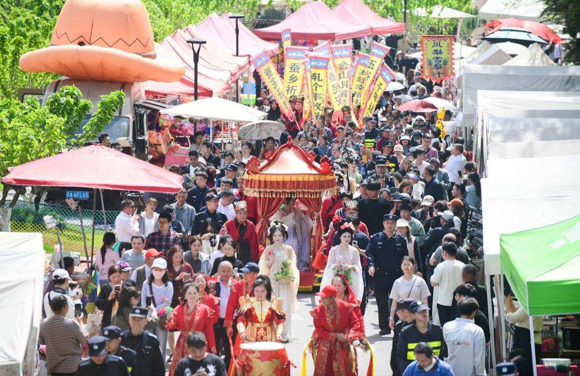 浙江南浔：蚕花绽春共赴春日民俗之约