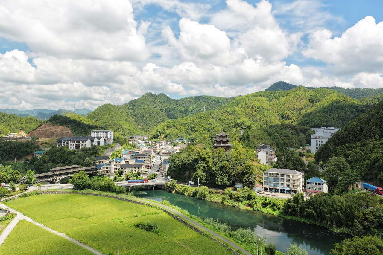 浙江开化:片区组团串起生态共富链