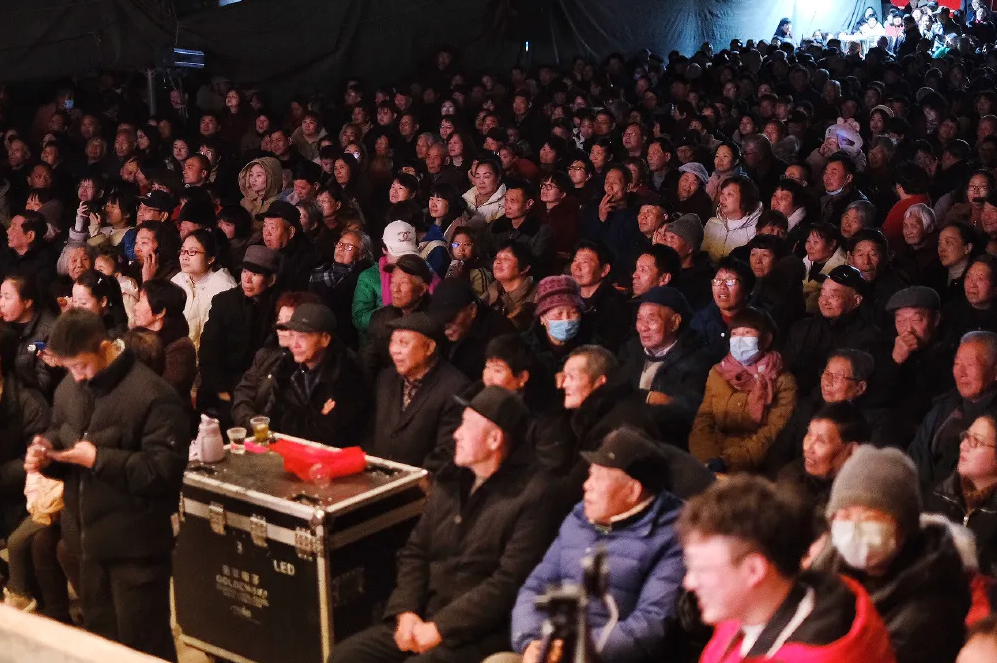 新春走基层｜婺剧又掀下乡热 每到一处都是里三层外三层