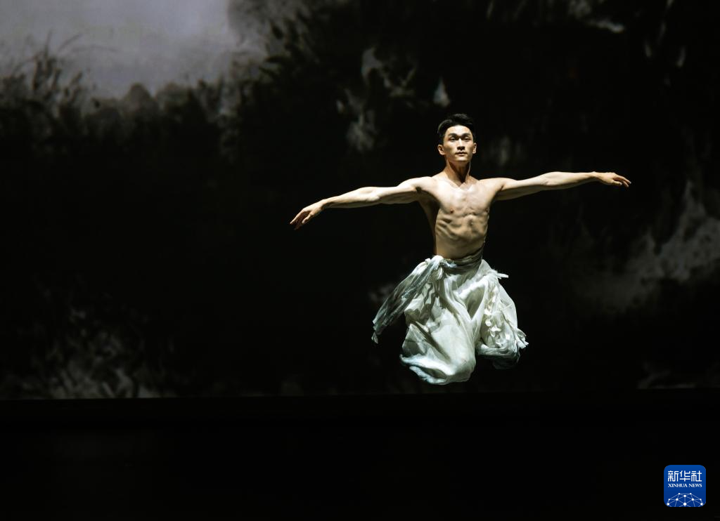 浙江德清:舞动江南古镇