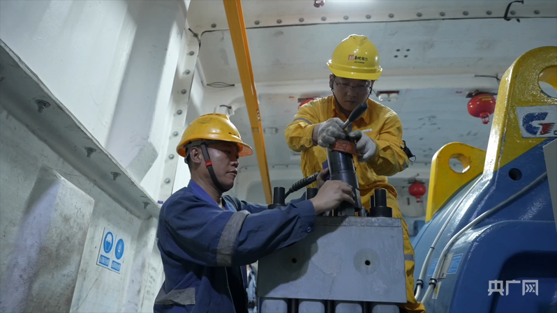 行进的海岸线|海上风电场“种出”绿色大森林 中国海上风电连续五年居全球首位