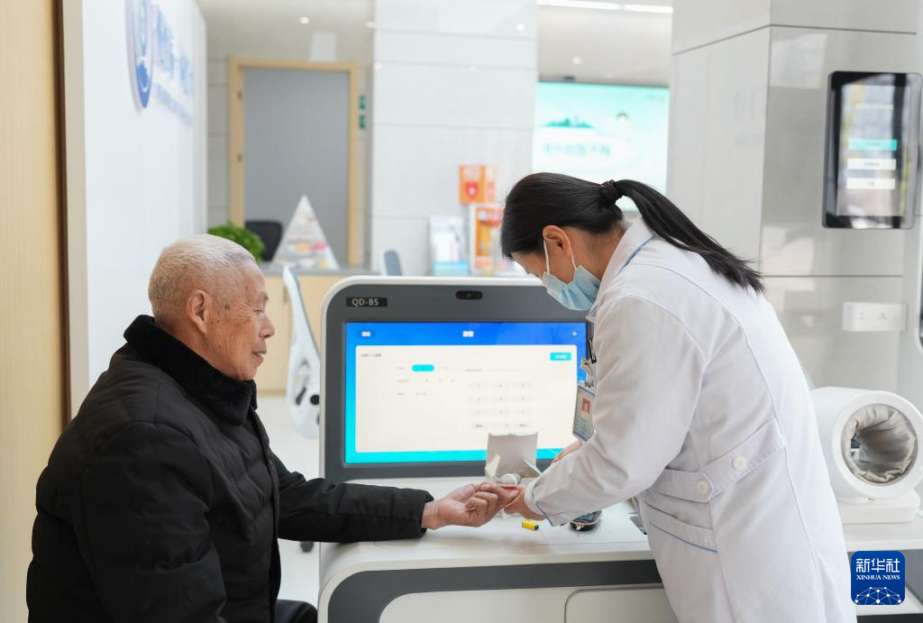 浙江建德:织密基层健康网