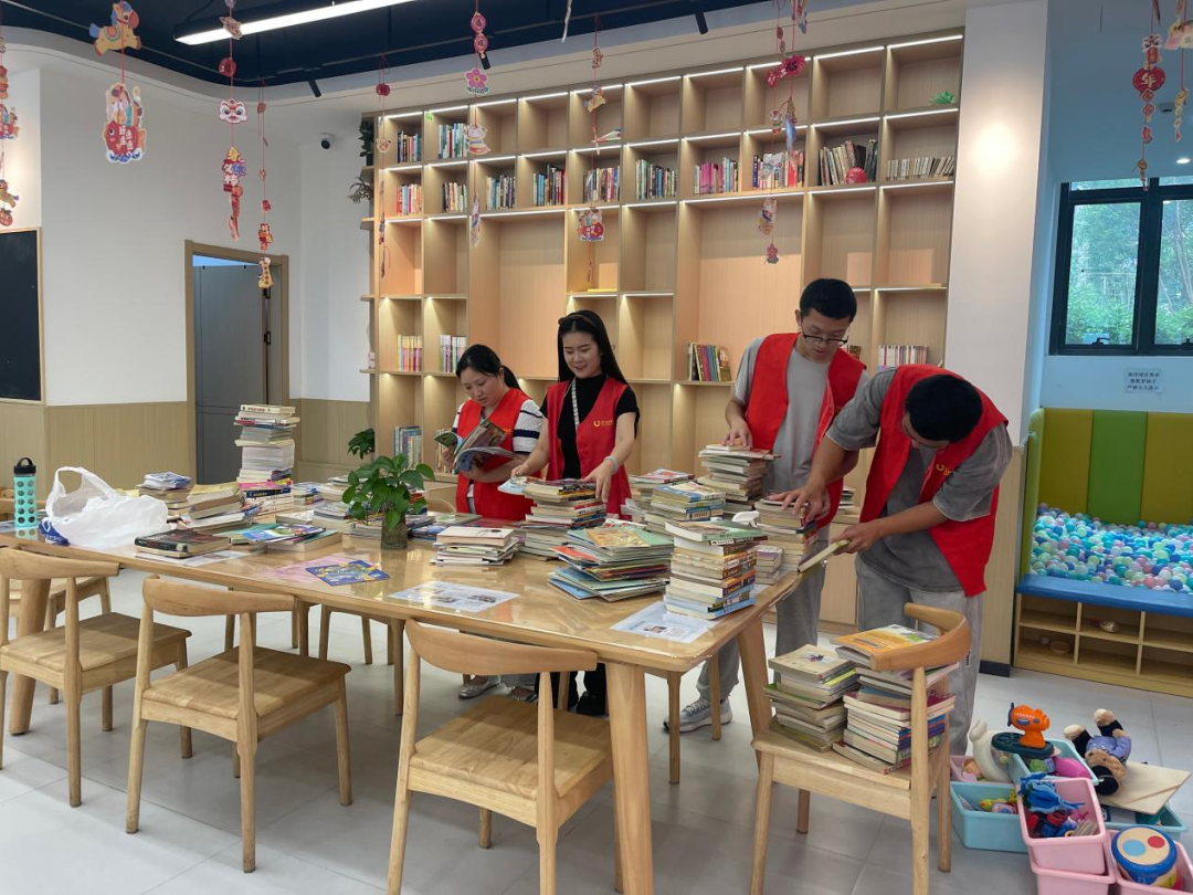 钱塘这位老师当起“总指挥”,带着49位邻居干了一件大事!