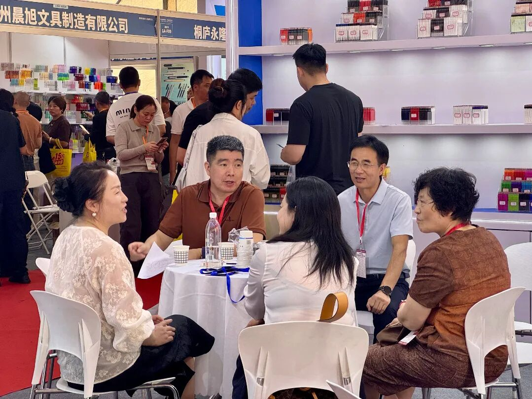 一支笔能有多少花样?桐庐这个博览会给你答案 微信图片_20261013141131.jpg